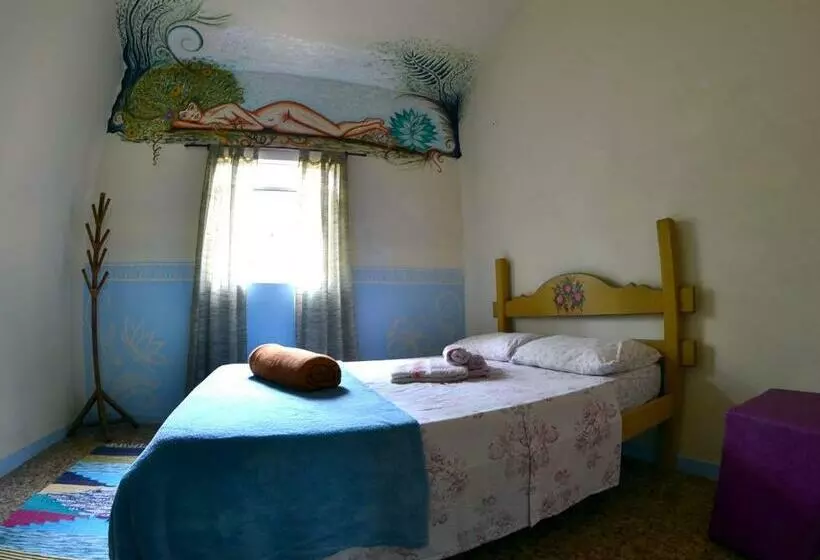 اتاق استاندارد با سرویس بهداشتی مشترک, Hostel Tiradentes