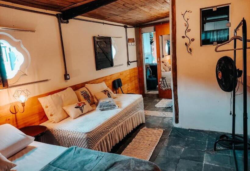 غرفة عائلية, Hostel Tiradentes