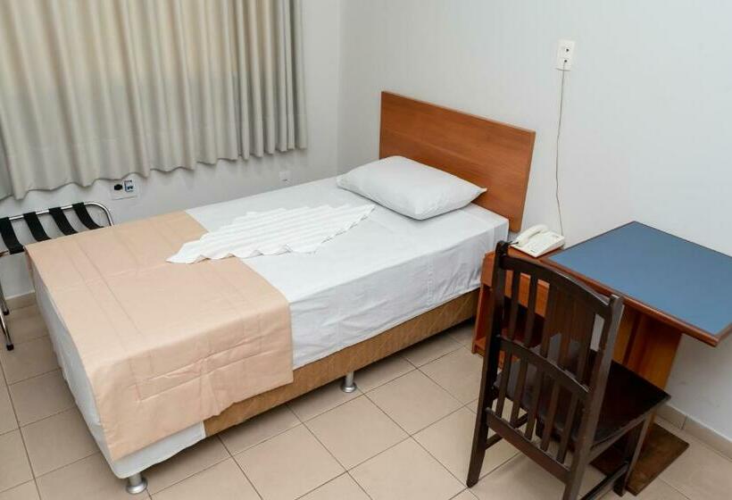 غرفة قياسية فردية, Bandeirantes