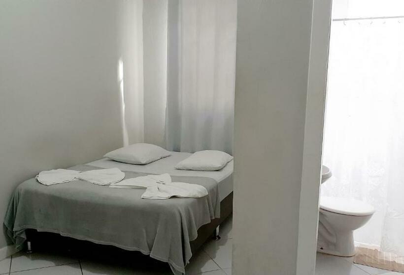 패밀리 스위트, Bella Júlia