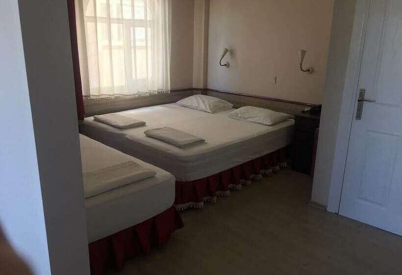 スタンダードルーム, Boss