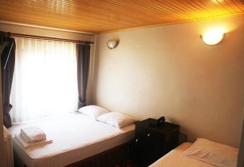 ファミリールーム, Boss