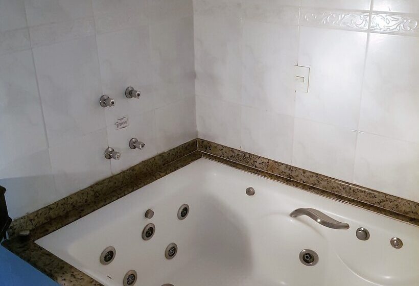 マスタールーム, Cristal Rio Claro