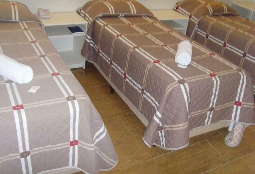 חדר סטנדרט לשלושה, Erechim