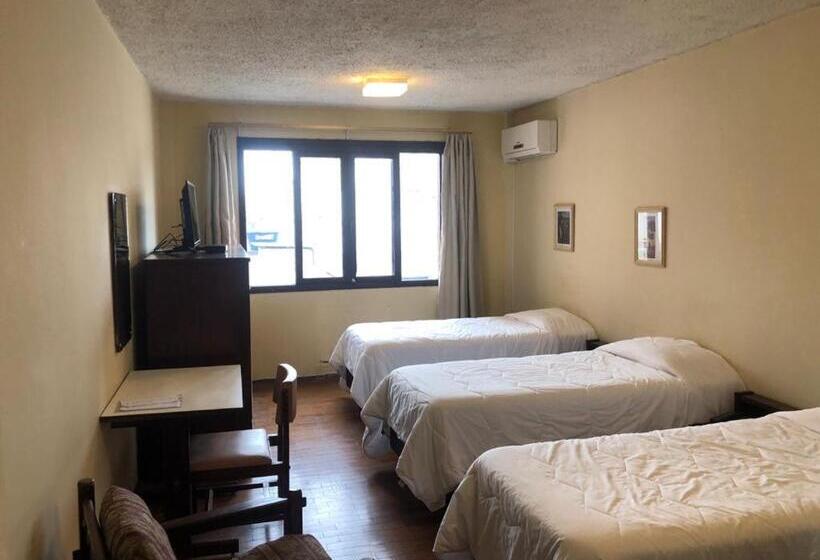 Трехместный Номер Deluxe, Estoril