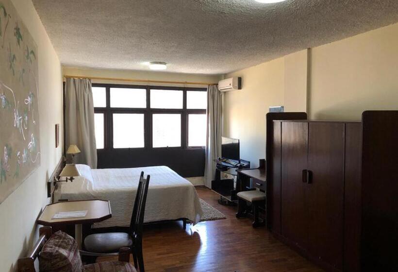 豪华房间, Estoril