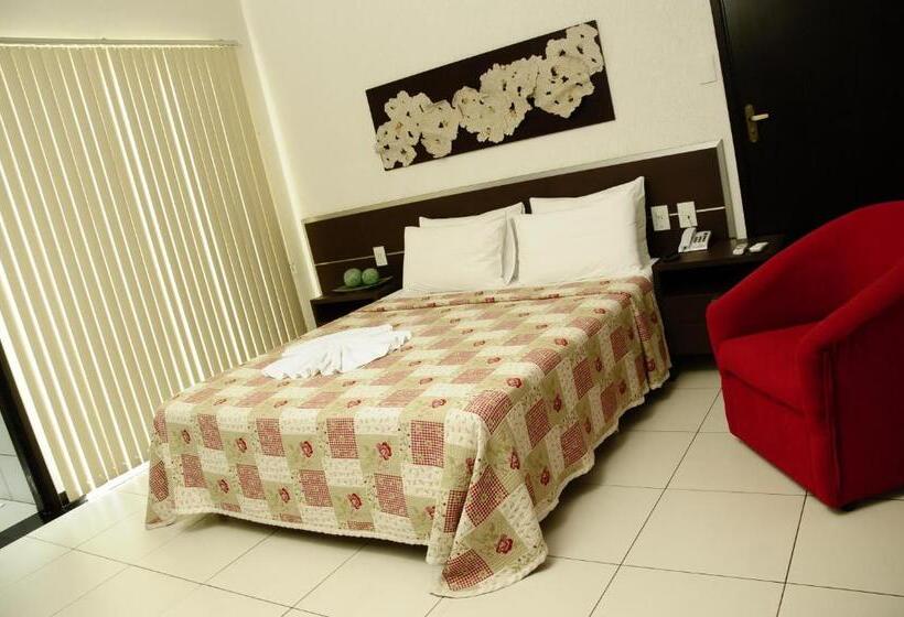 جناح سوبيريور, Garden