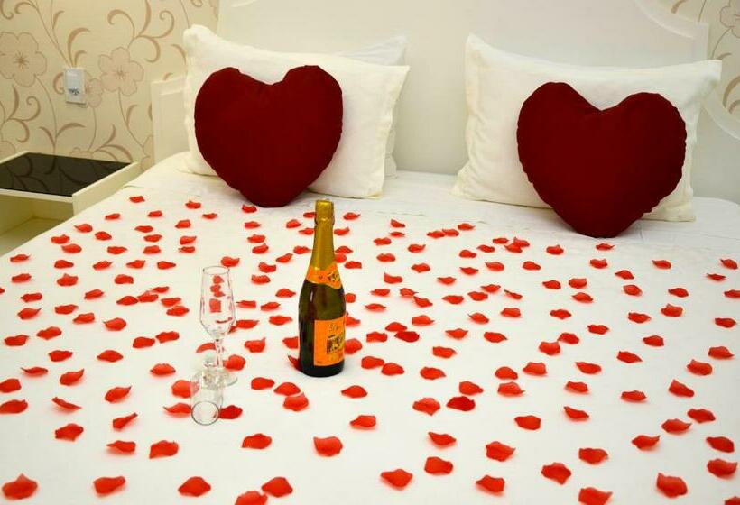 디럭스 스위트, Girassol