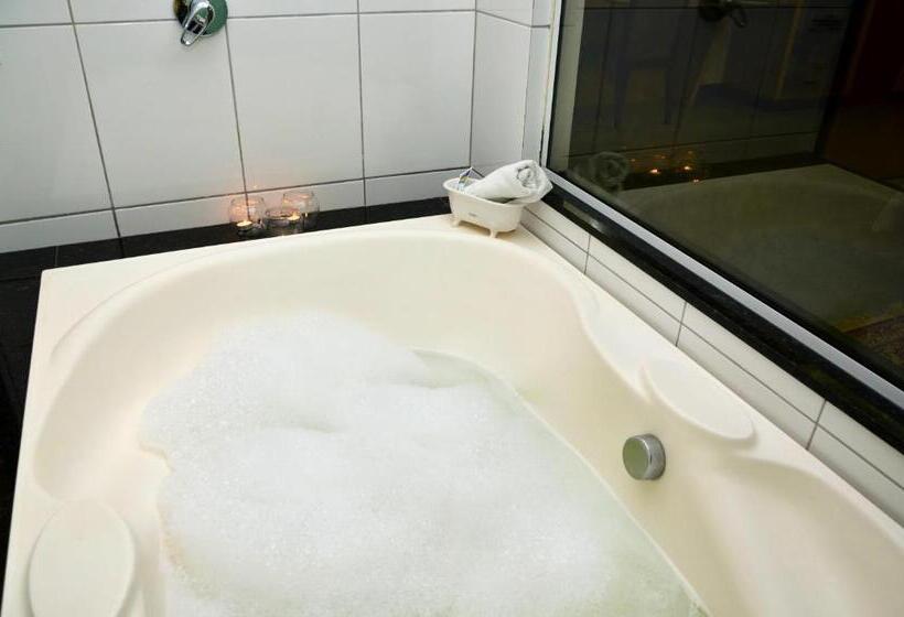 디럭스 스위트, Girassol