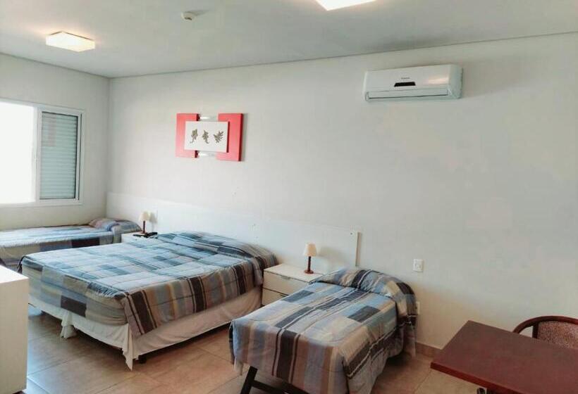 Standard 4 Pers. Værelse, Habitat Prime