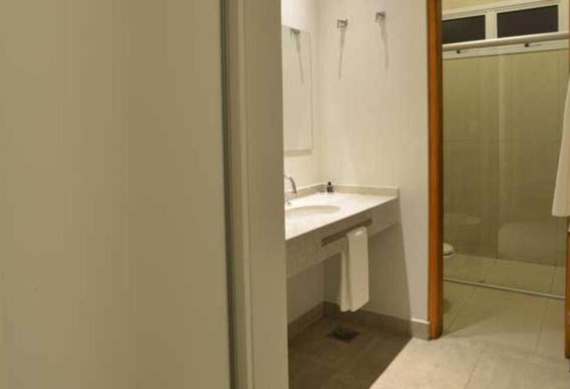 Standard 4 Pers. Værelse, Habitat Prime