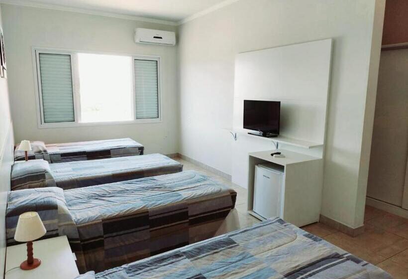 Standard 4 Pers. Værelse, Habitat Prime