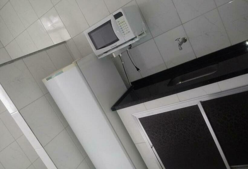 스탠다드 스튜디오, Hanna Palace