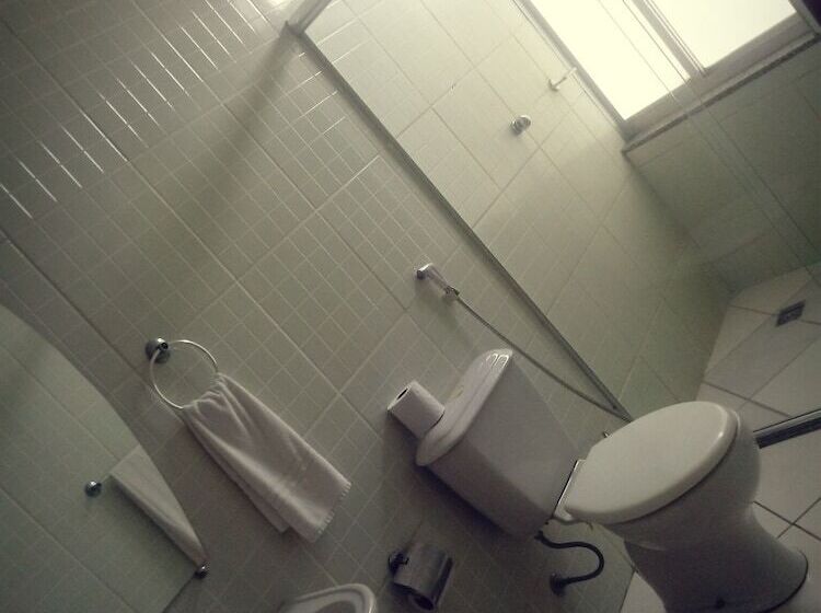 스탠다드 스튜디오, Hanna Palace