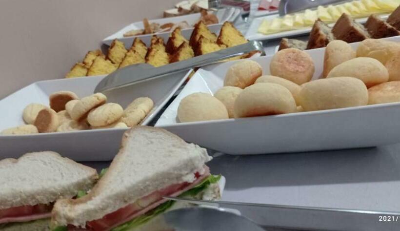 デラックスルーム, Silver Lis