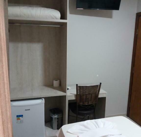 标准单人间, Sleep