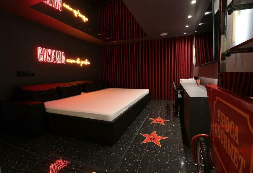 جناح مزود بجاكوزى, Motel Casa De Pedra