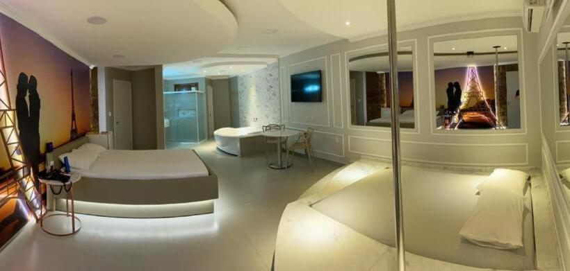 جناح مزود بجاكوزى, Motel Casa De Pedra