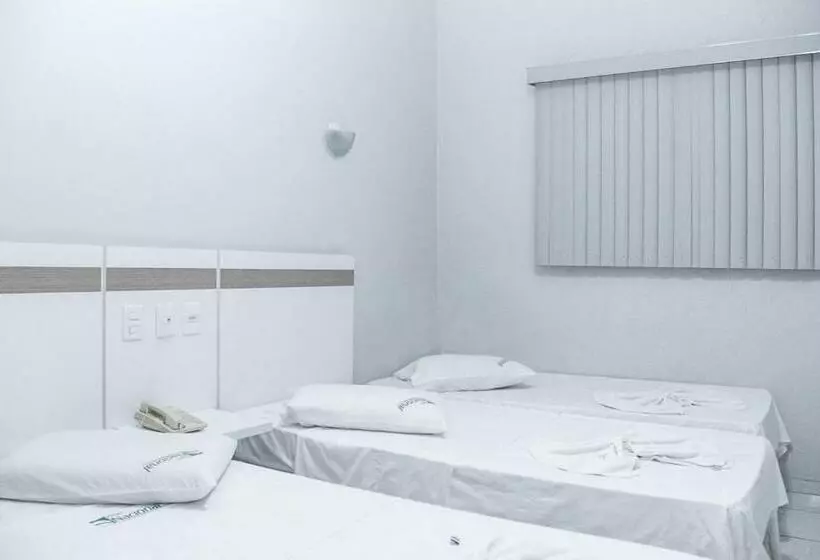 Economy Triple Room, Delta Hotel Rondonopolis