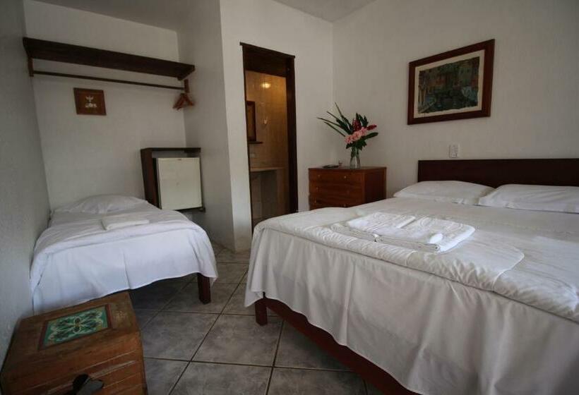 Quarto Familiar, Are Hotel Brunello