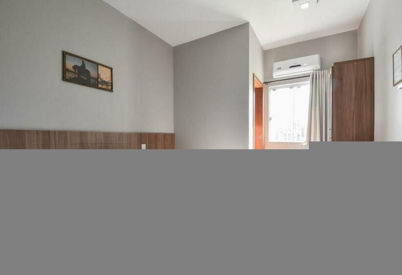 חדר דלוקס, Caminhos Da Serra