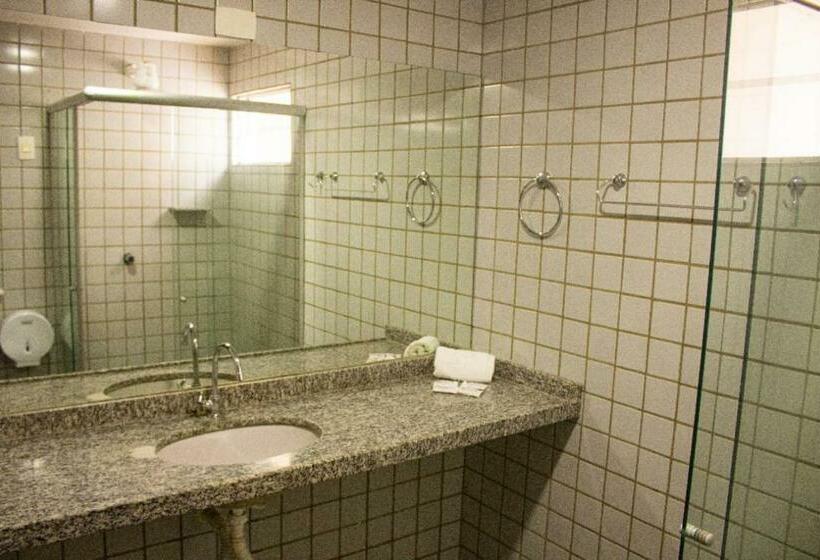 디럭스 트리플 룸, Caruaru Pallace