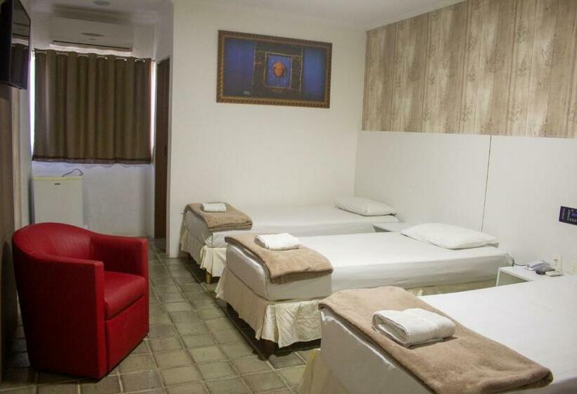 디럭스 트리플 룸, Caruaru Pallace