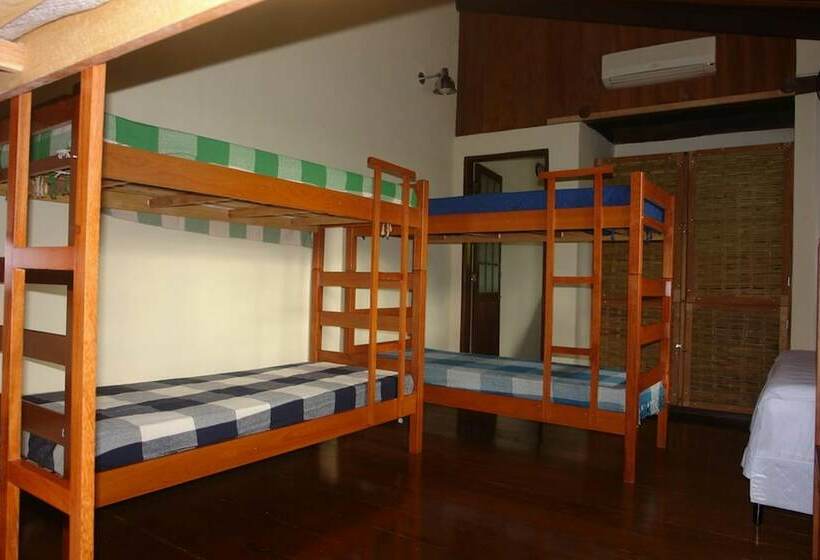 공동 객실, Hostel Central Ilhabela