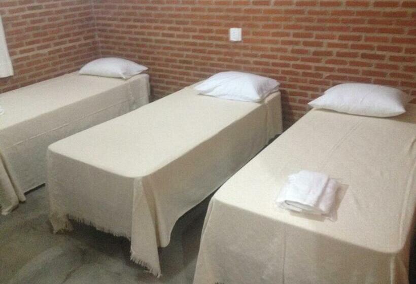 スタンダードトリプルルーム, Pousada Nuporanga