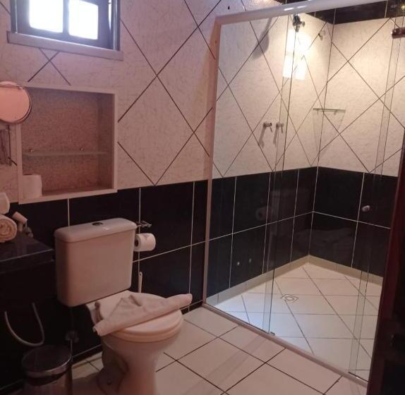 패밀리 룸, Pousada Presidente