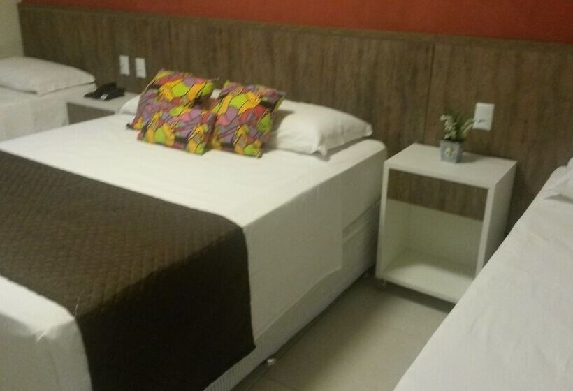 غرفة عائلية, Pousada Quinta Da Baleeira Mais Parque Terra Atlântica