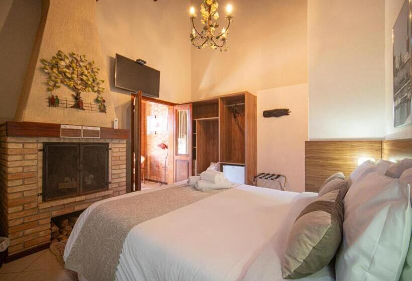 Номер Deluxe с Гидромассажем, Pousada Suiça Mineira Centro