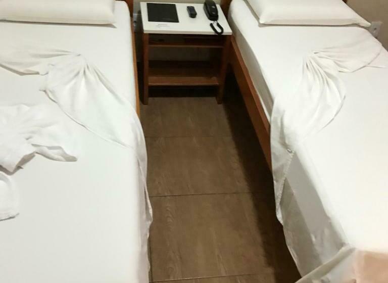 غرفة ديلوكس, Qualyleste