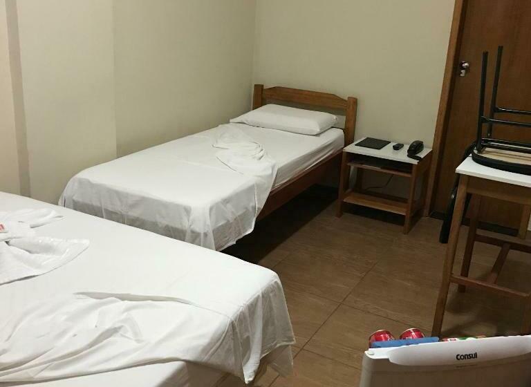 غرفة ديلوكس ثلاثية, Qualyleste