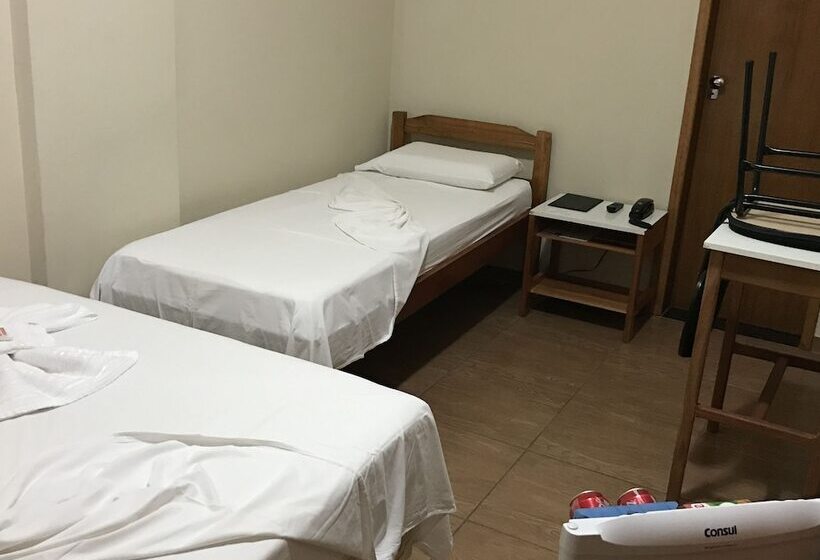 غرفة ديلوكس ثلاثية, Qualyleste