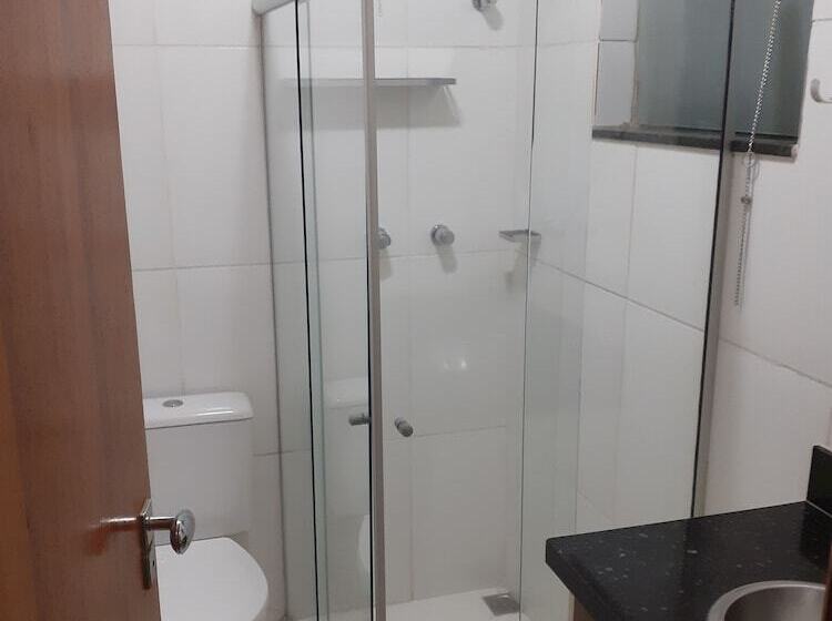 غرفة ديلوكس ثلاثية, Qualyleste