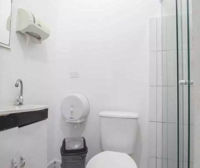 Classic-perhehuone, Santos Hostel