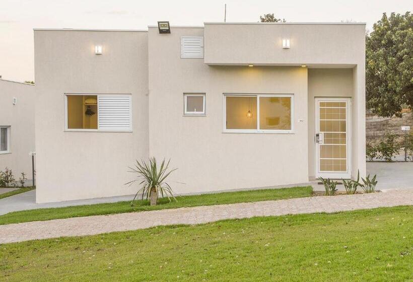 בקתה סטנדרטית, Valinhos Plaza