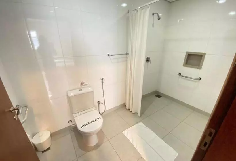 身障者適用スタンダードルーム, Valinhos Plaza