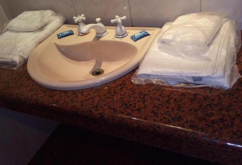 سوئیت با وان آب گرم, Magnus Norte