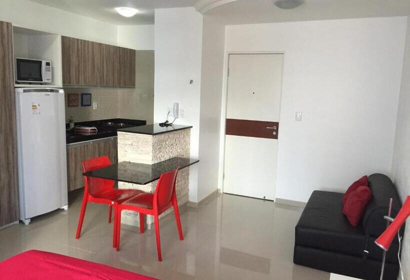 استودیوی استاندارد با چشمانداز دریا, Studio Everest Flats