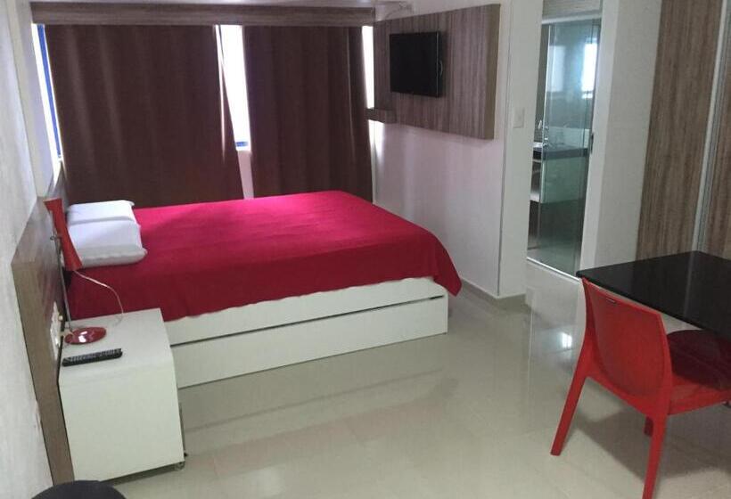 استودیوی استاندارد با چشمانداز دریا, Studio Everest Flats