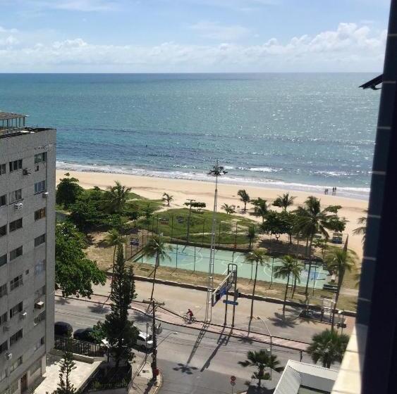 استودیوی استاندارد با چشمانداز دریا, Studio Everest Flats