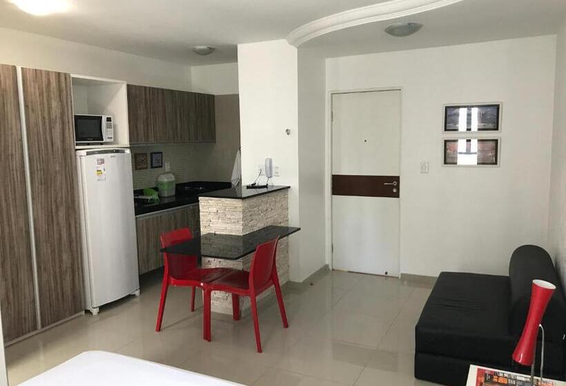 استودیوی استاندارد با چشمانداز دریا, Studio Everest Flats