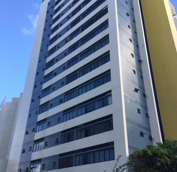 استودیوی استاندارد با چشمانداز دریا, Studio Everest Flats