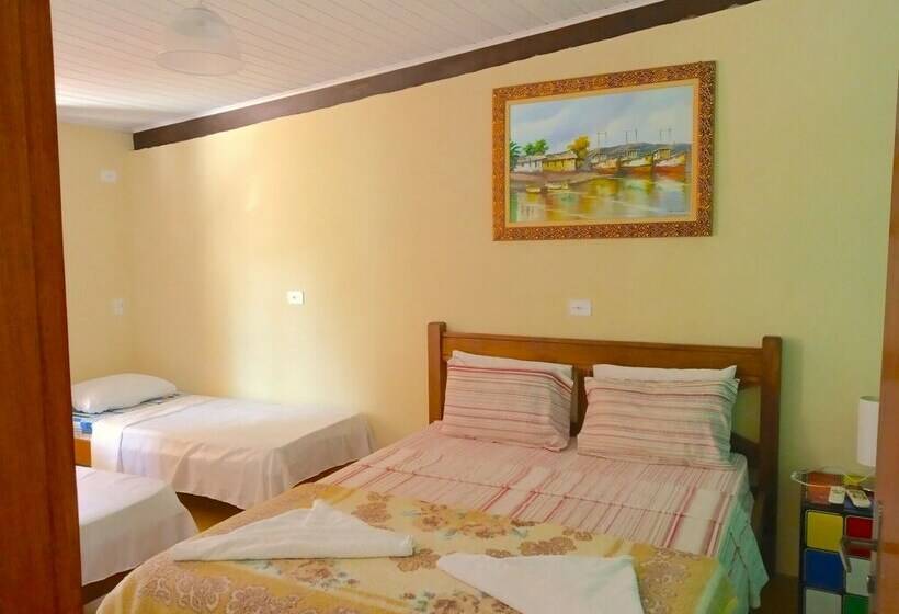 חדר משפחתי, Velinn Pousada Praia Do Pereque