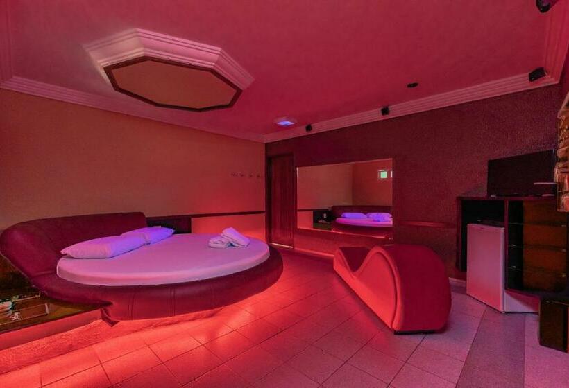 اتاق لوکس, Dreams Motel