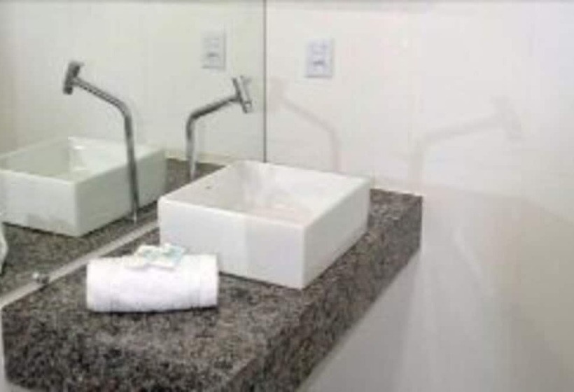 Suite, Escarpas Do Lago Capitolio