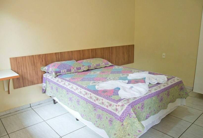 غرفة قياسية, 2 Irmãos