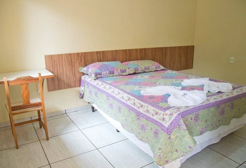 غرفة قياسية, 2 Irmãos